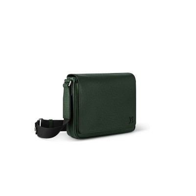 LOUIS VUITTON DISTRICT PM M30861 (26*20*7cm)